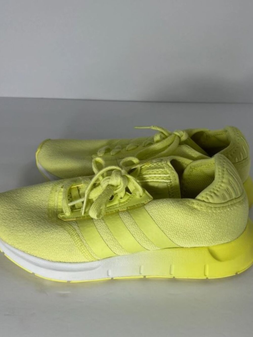 Adidas Swift X Low Womens Size 7.5 Yellow White Athletic Running Shoes Sneakers